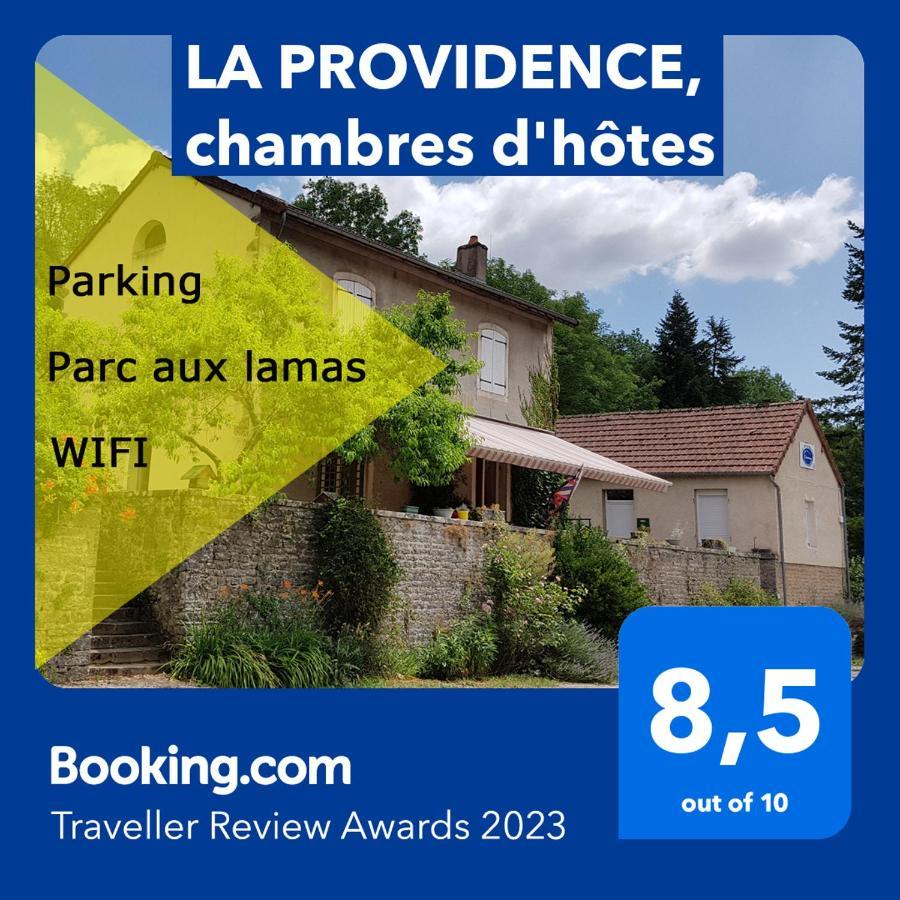 La Providence, Chambres D'Hotes Saint-Sernin-du-Plain Exteriér fotografie